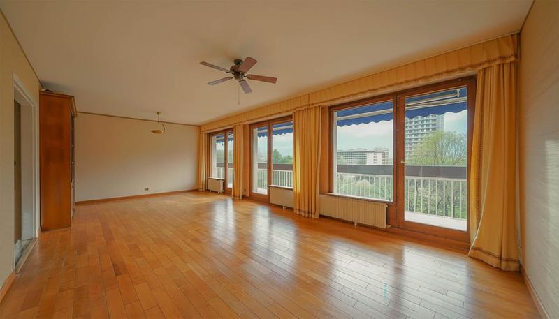 Appartement - 102 m² - 5 pièces