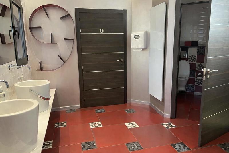 Local commercial - 630 m²