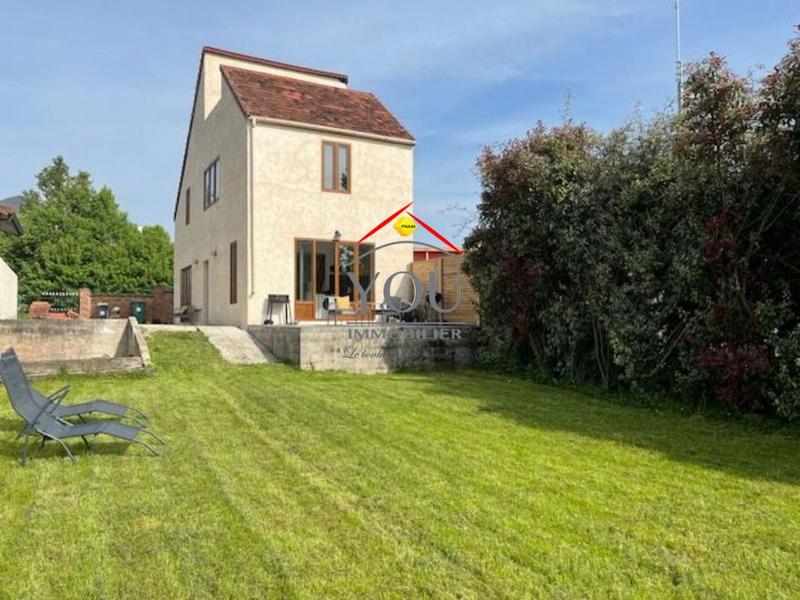 Maison - 96 m² - 5 pièces