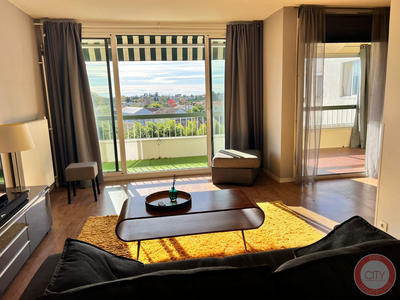 Appartement - 87 m² - 4 pièces