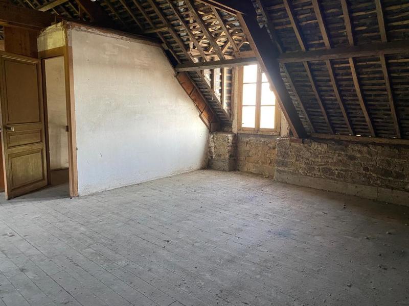 Immeuble - 80 m² - 4 pièces