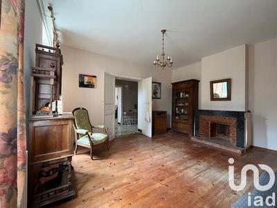 Maison - 280 m² - 10 pièces