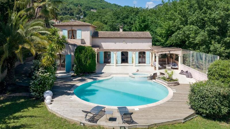 Villa - 165 m² - 5 pièces
