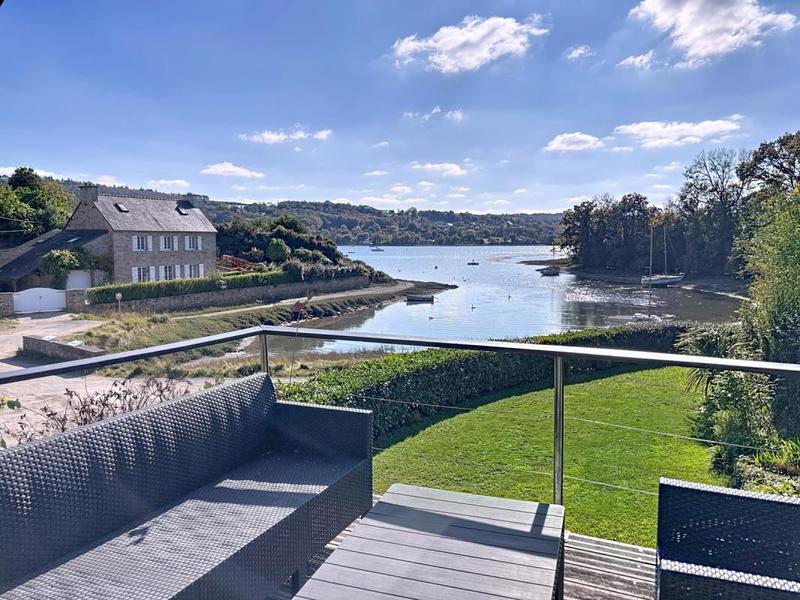 Maison - 160 m² - 7 pièces