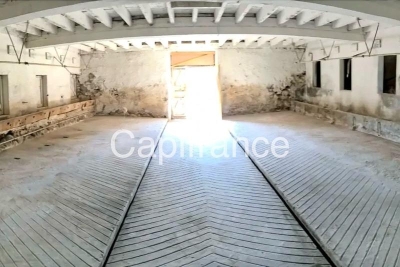 Maison - 220 m² - 8 pièces