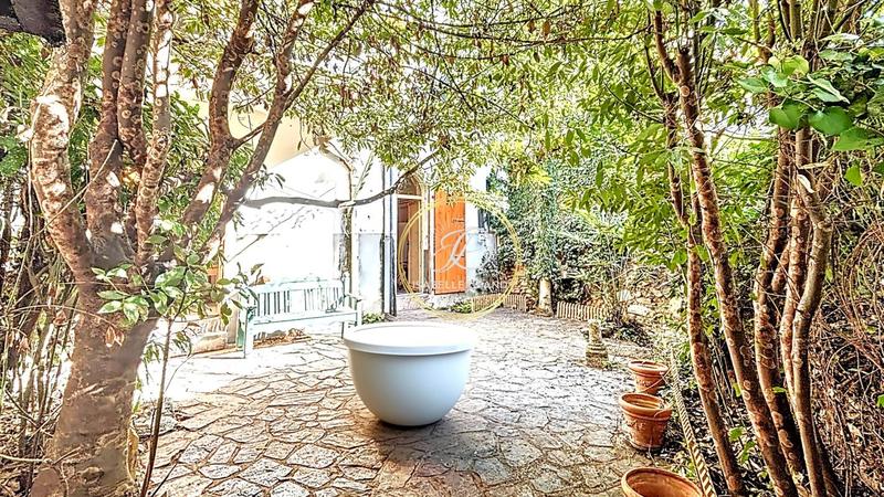 Maison de village - 196 m² - 10 pièces