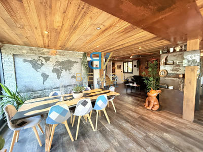 Châlet - 160 m² - 8 pièces