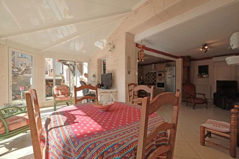 Appartement - 180 m² - 6 pièces