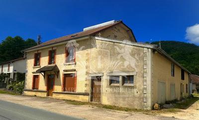 Maison de village - 267 m² - 7 pièces