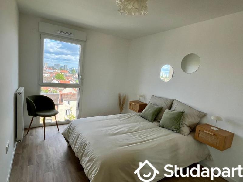 Chambre - 10 m² - 1 pièce