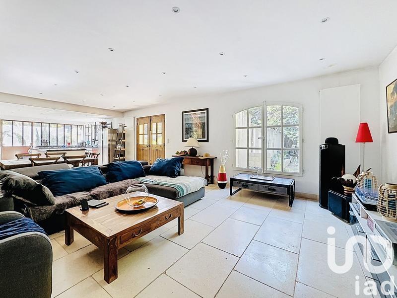 Maison - 300 m² - 8 pièces