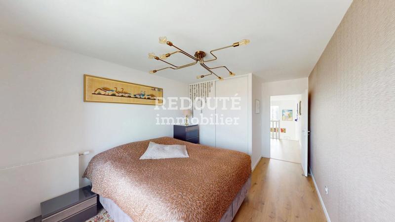 Duplex - 117 m² - 5 pièces