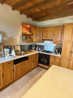 Maison - 235 m² - 9 pièces