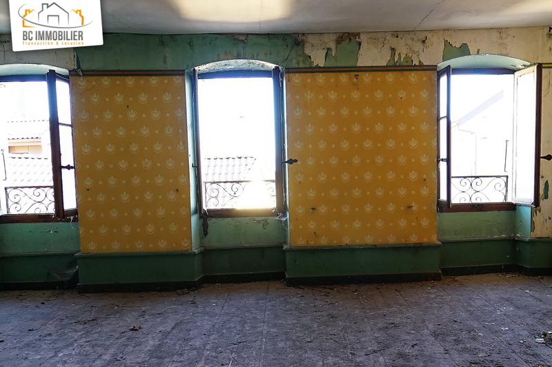 Maison - 240 m² - 6 pièces