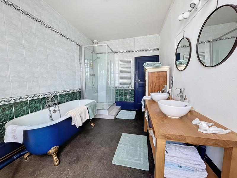 Maison - 140 m² - 6 pièces