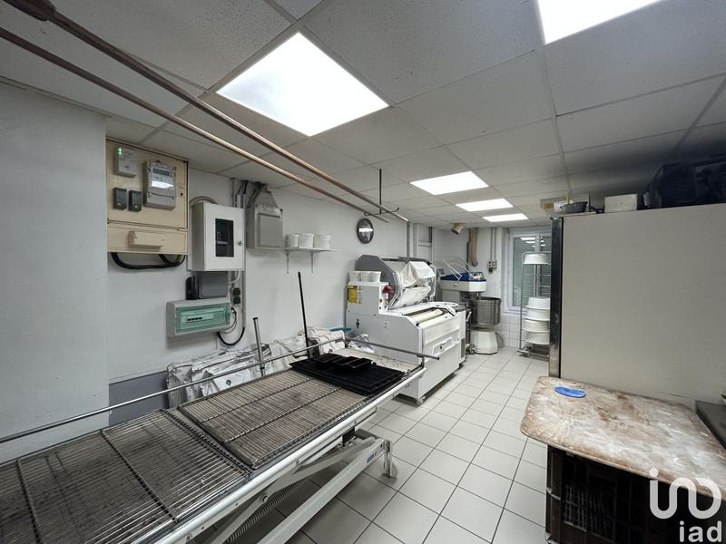 Local commercial - 82 m² - 4 pièces