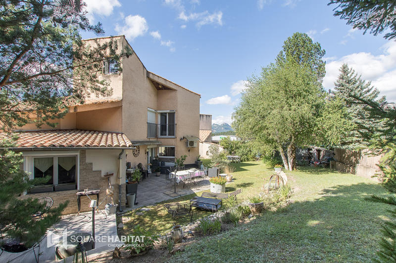 Maison - 150 m² - 6 pièces