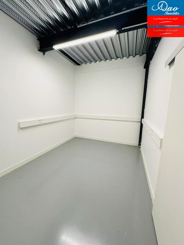 Local commercial - 700 m²