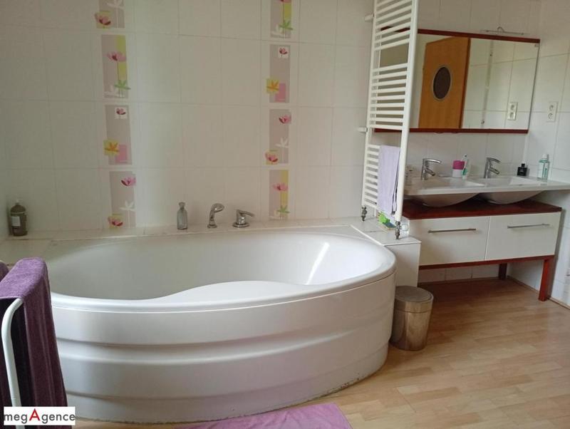 Longère - 322 m² - 9 pièces