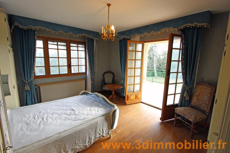 Maison - 306 m² - 10 pièces