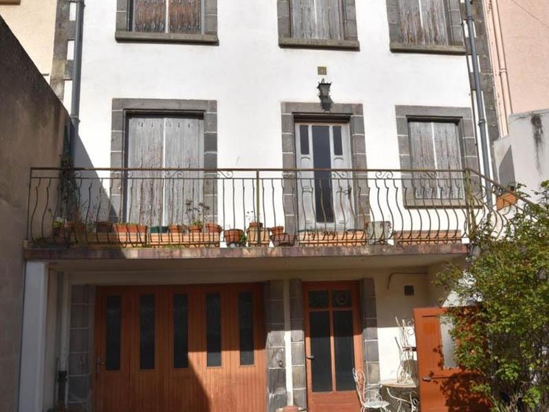 Maison - 124 m² - 8 pièces