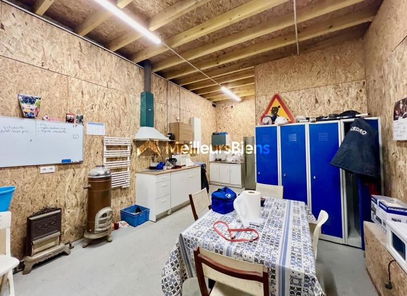 Entrepôt - 86 m² - 1 pièce