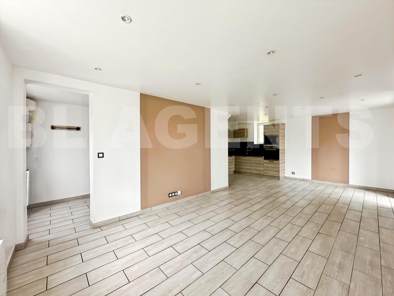 Maison - 102 m² - 6 pièces