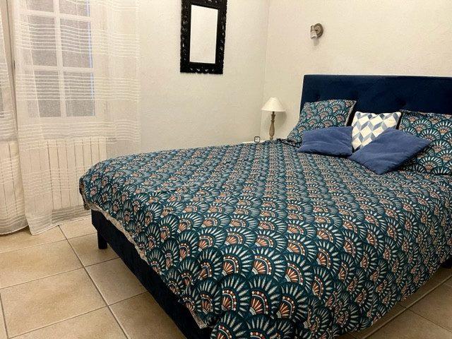 Maison traditionnelle - 270 m² - 6 pièces