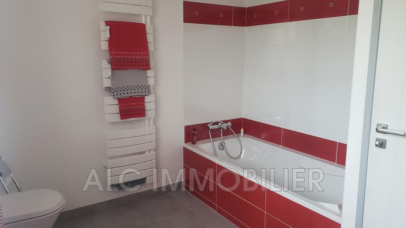 Maison - 219 m² - 7 pièces