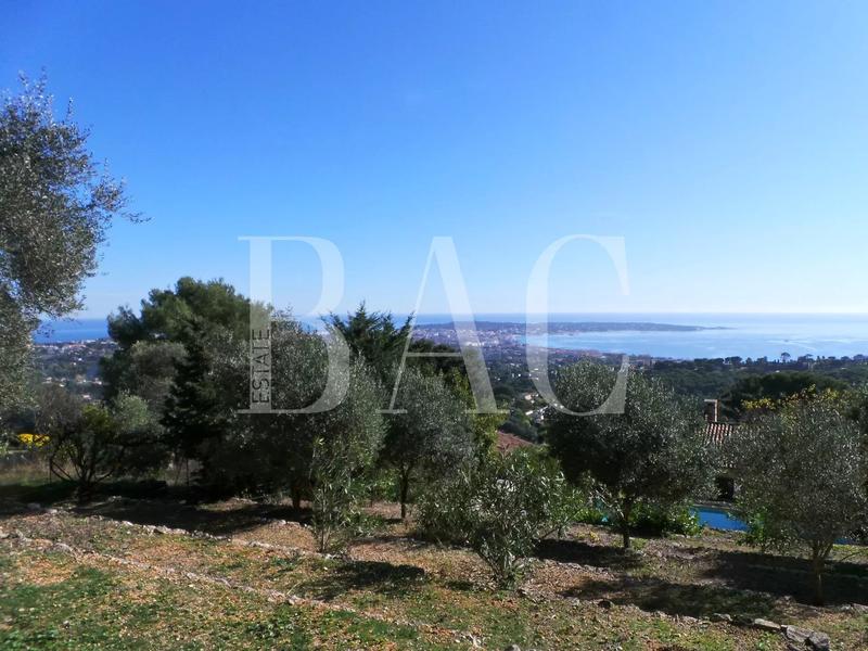 Villa - 330 m² - 8 pièces