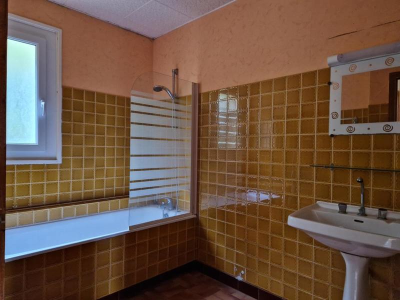 Maison - 104 m² - 5 pièces