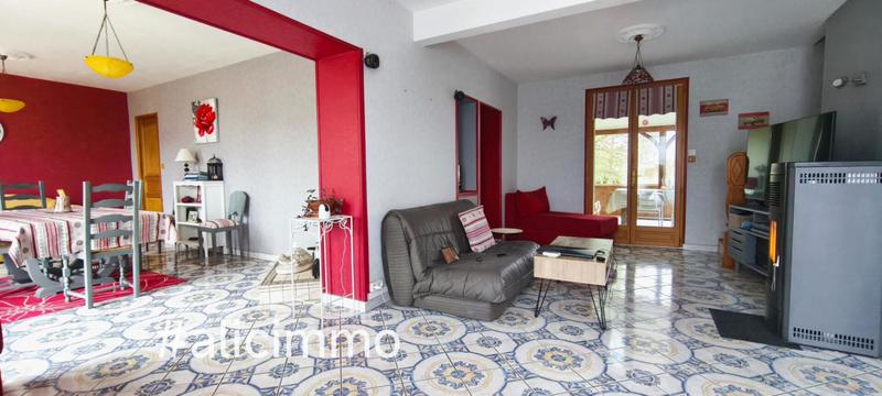 Maison - 135 m² - 6 pièces