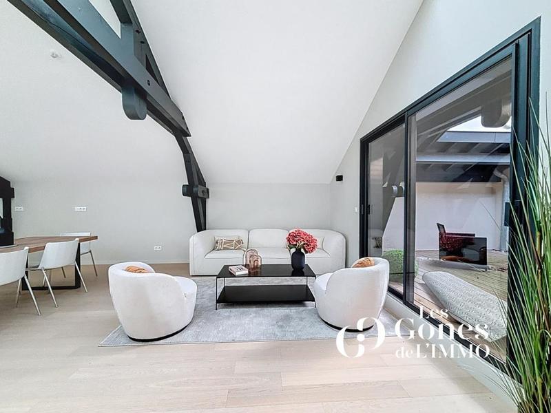 Loft - 113 m² - 4 pièces