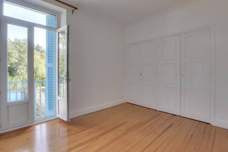 Appartement - 130 m² - 4 pièces