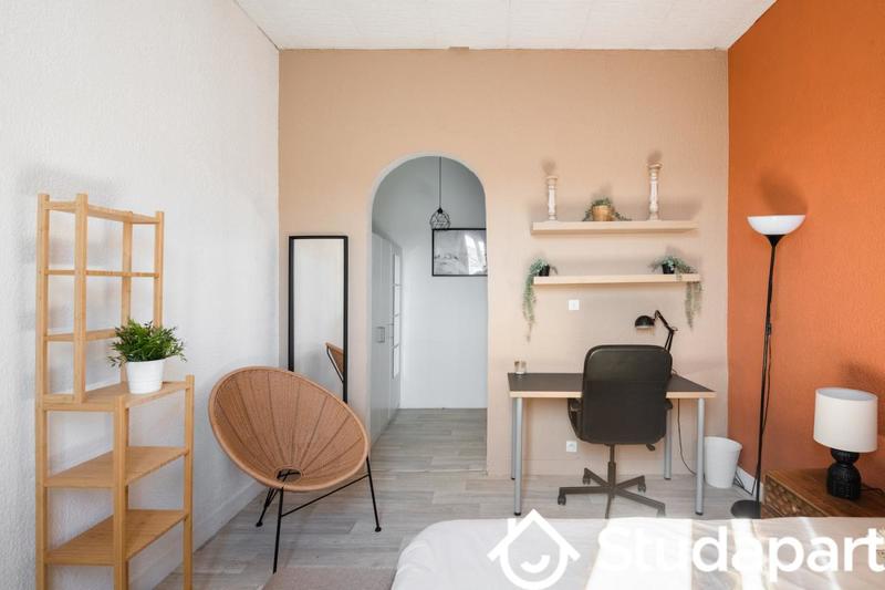 Chambre - 15 m² - 1 pièce