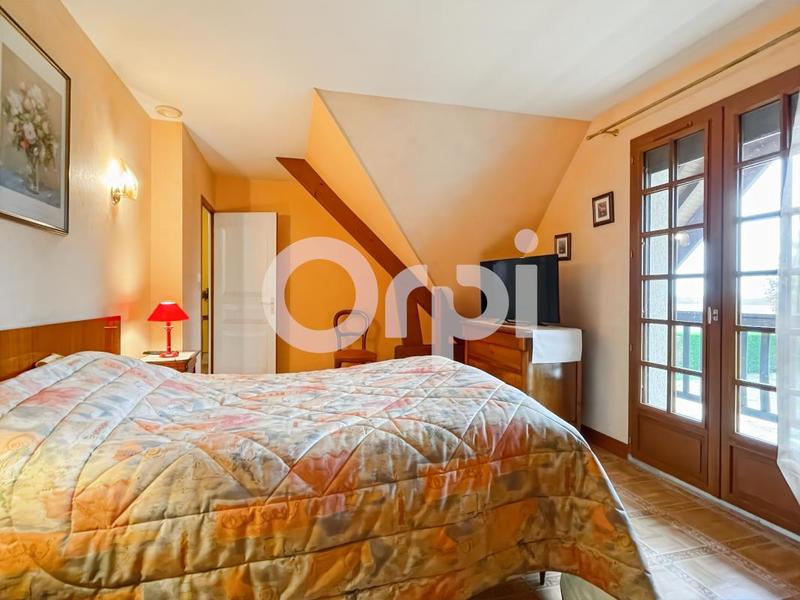 Maison - 216 m² - 6 pièces