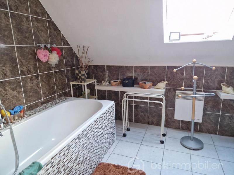 Maison - 168 m² - 7 pièces