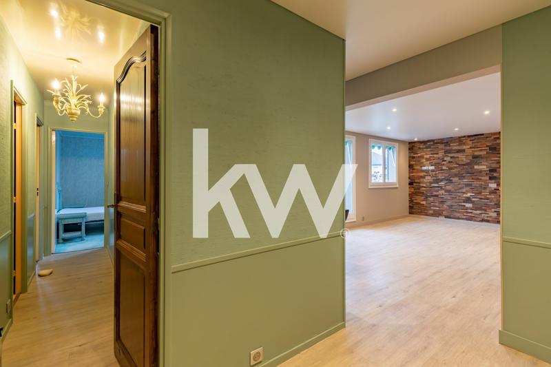 Appartement - 81 m² - 3 pièces