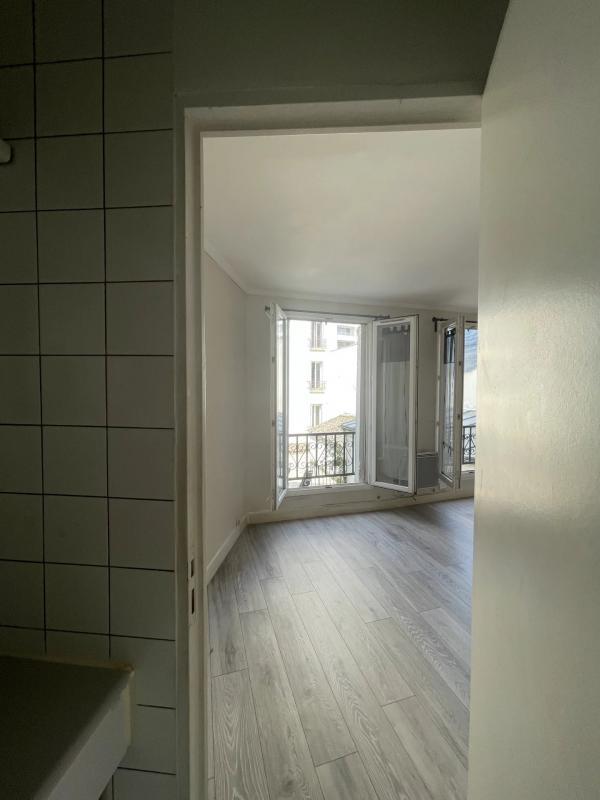 Studio - 25 m² - 1 pièce