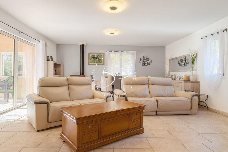 Maison - 143 m² - 5 pièces