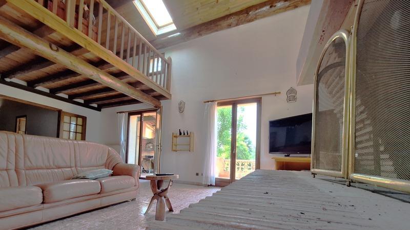 Maison - 175 m² - 6 pièces