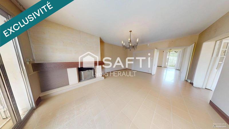 Maison - 266 m² - 10 pièces