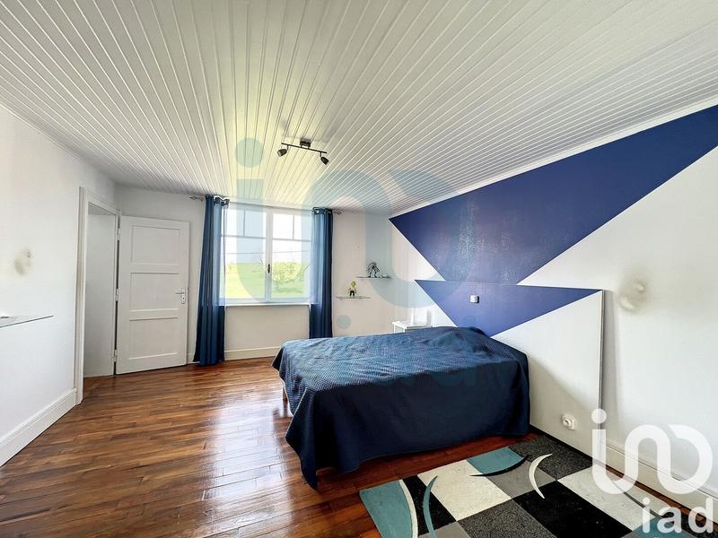 Maison - 239 m² - 5 pièces