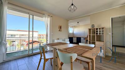 Appartement - 72 m² - 3 pièces