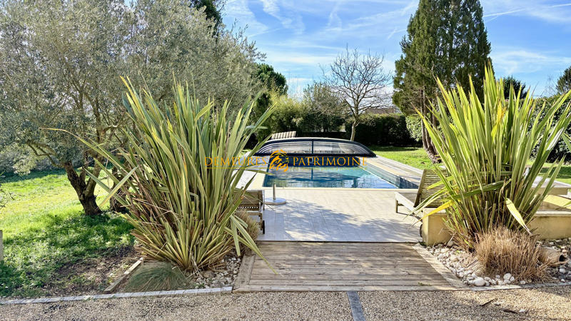 Maison - 202 m² - 6 pièces