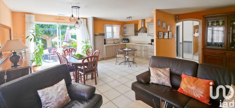 Maison - 97 m² - 5 pièces