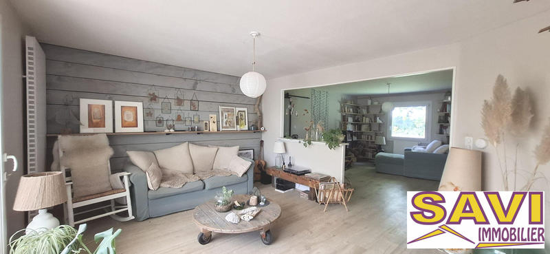 Maison - 217 m² - 8 pièces