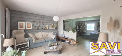 Maison - 217 m² - 8 pièces