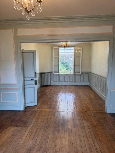 Maison - 207 m² - 8 pièces