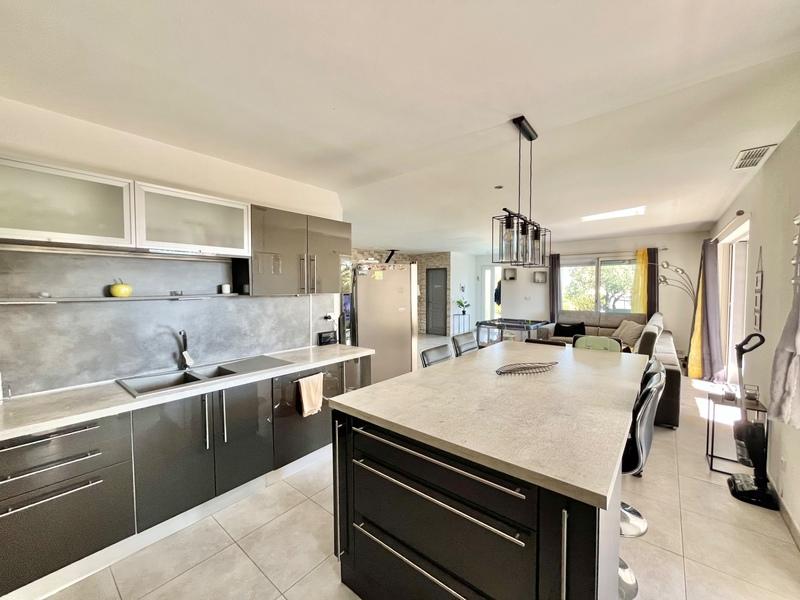 Maison - 114 m² - 4 pièces